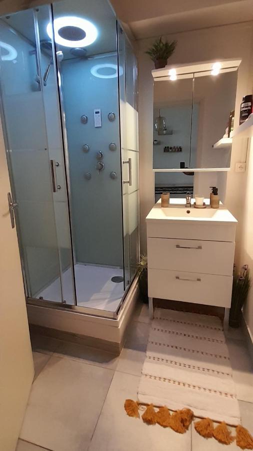 Le Clos Du Poete Бурж Екстериор снимка
